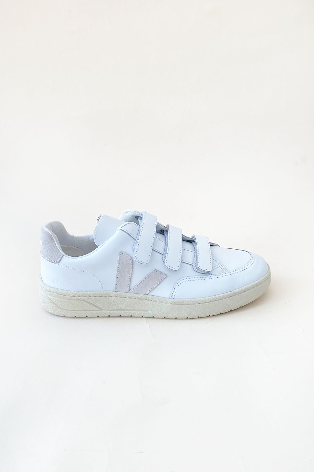 VEJA Mod. V LOCK LEATHER EXTRA WHITE NATURAL